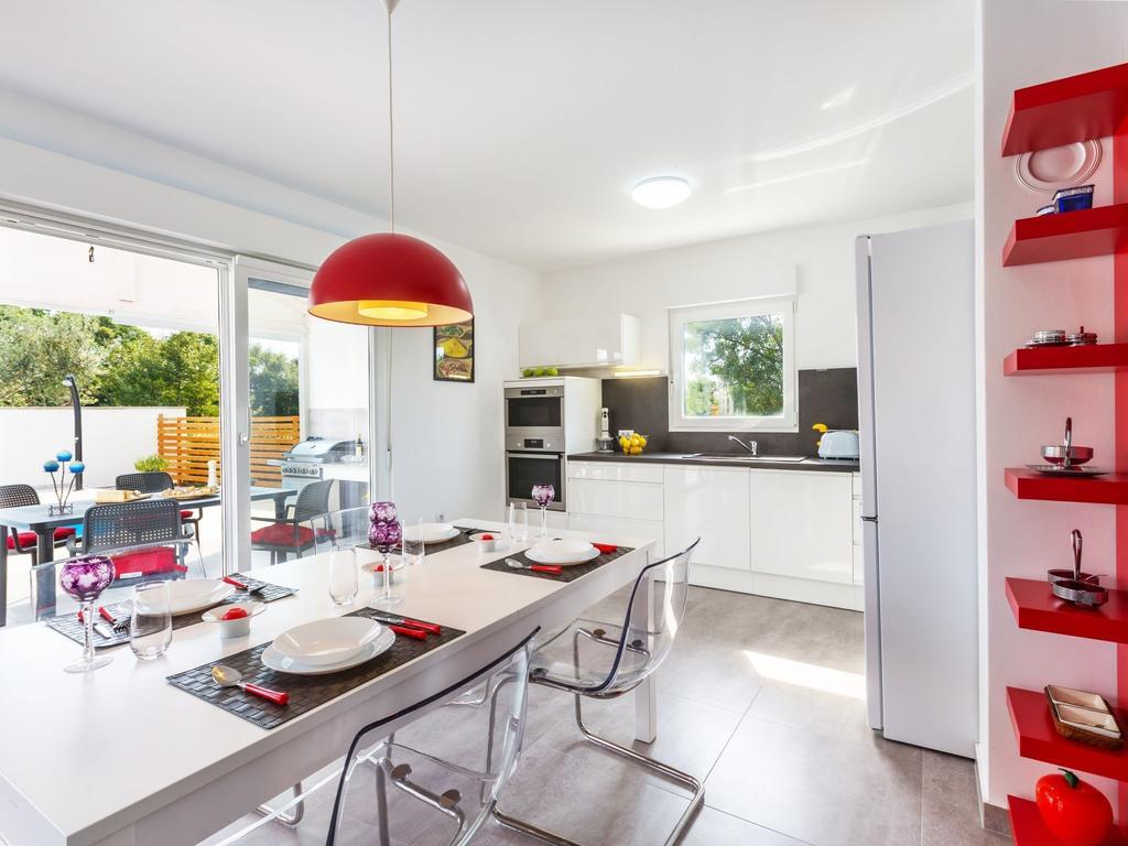 Elegant With Swimming Pool In Near Sea Vila *
